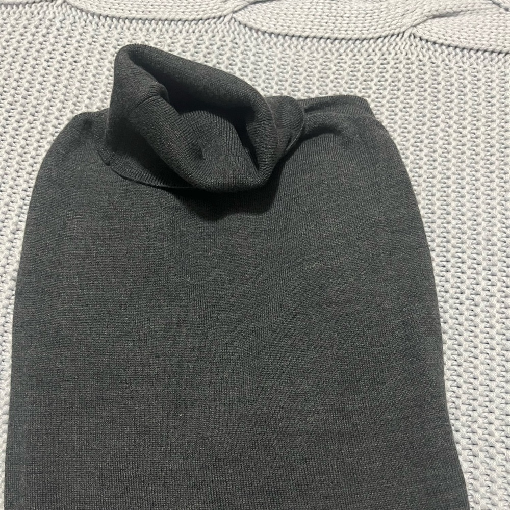 J. Crew turtleneck men’s sweater, size M
